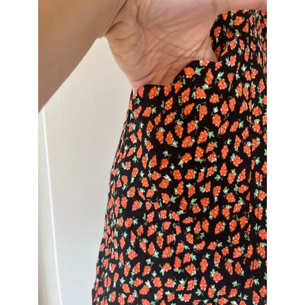 By Anthropologie Strawberry Scallop Halter Magic Fabric Romper US 0 UK 4 🍓 - Picture 5 of 10